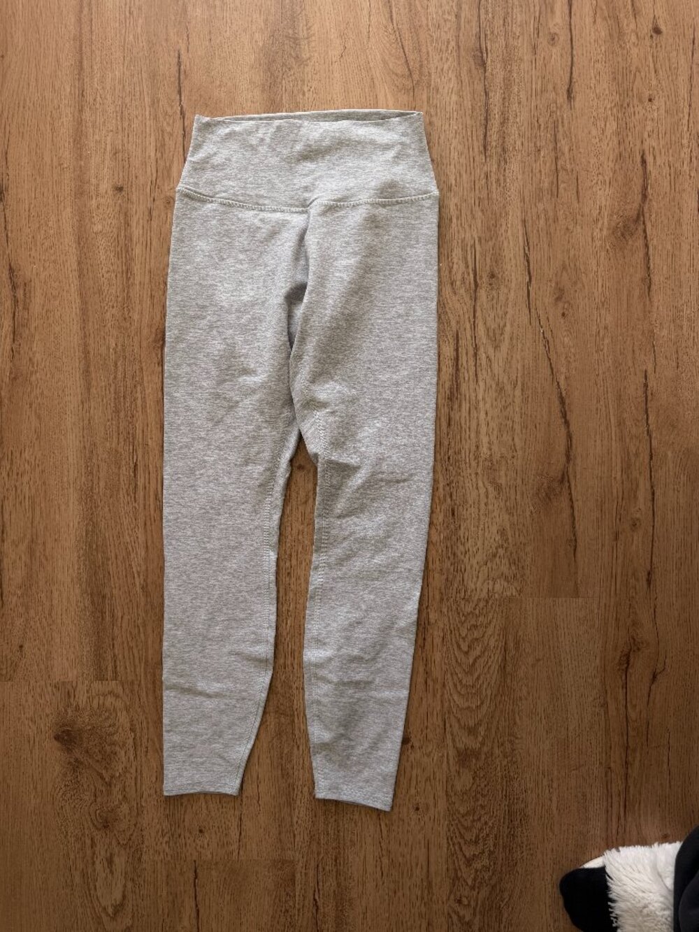 ALO 7/8 High-Waist Airbrush Legging, in Lunar Grey / Athletic Heather Grey XS